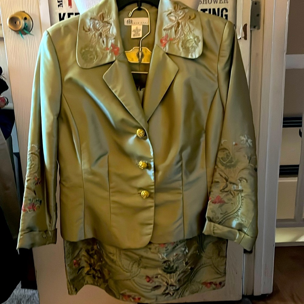 Women’s two piece suit